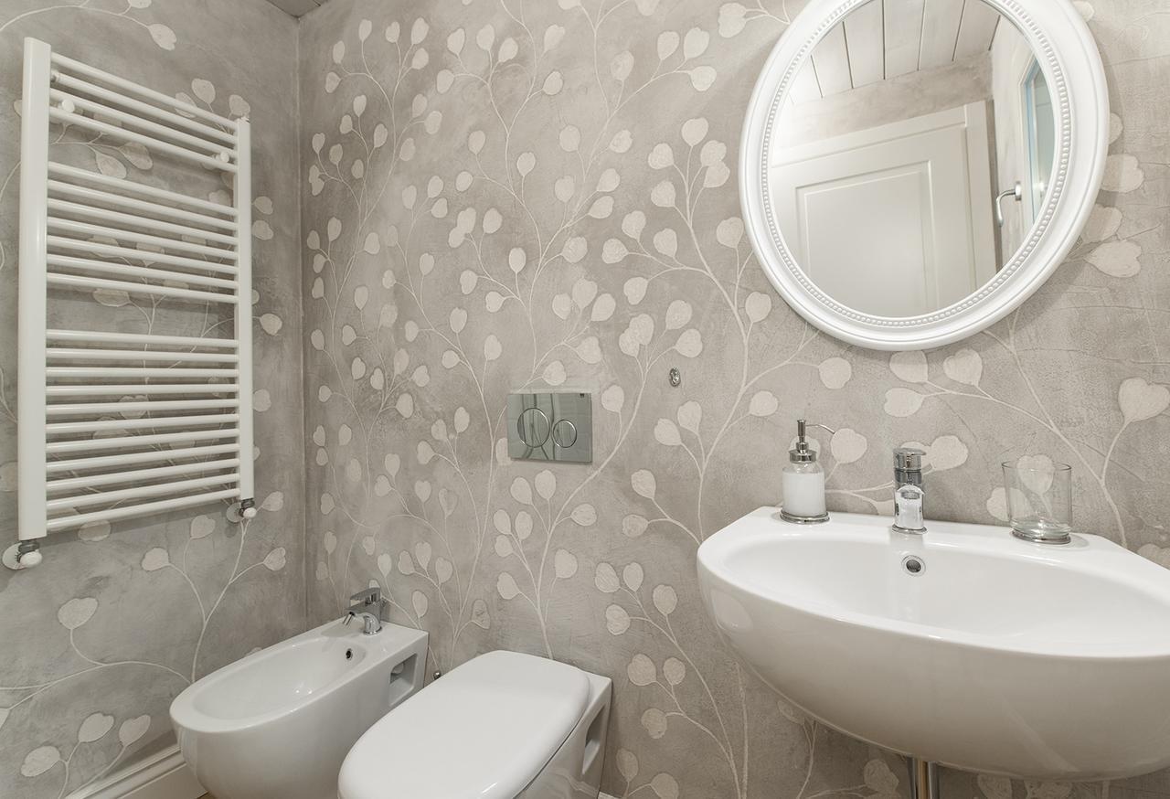 Contemporary Conce 2 Bedrooms Flat Florence