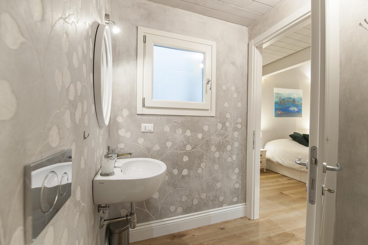 Contemporary Conce 2 Bedrooms Flat Apartment