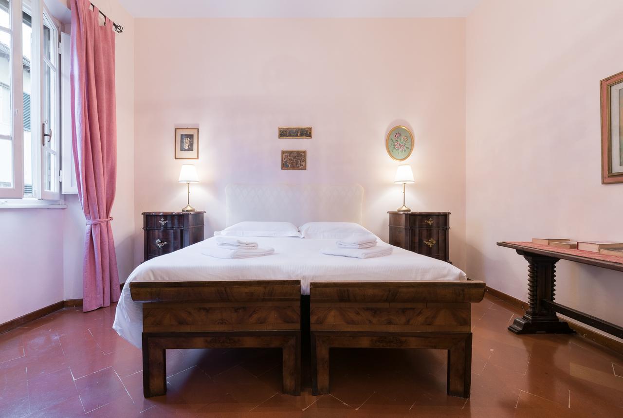 Two Steps From Ponte Vecchio Apartment Florence