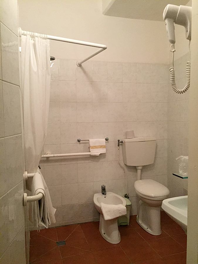 Ascot Hotel 3*