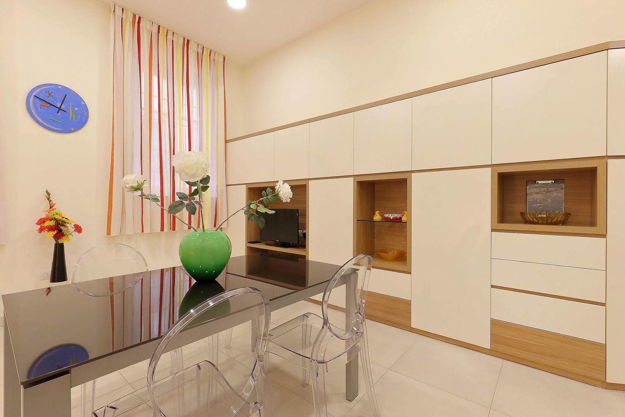 Apartment In Colors *