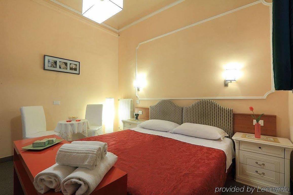 Hotel Toscana 2*