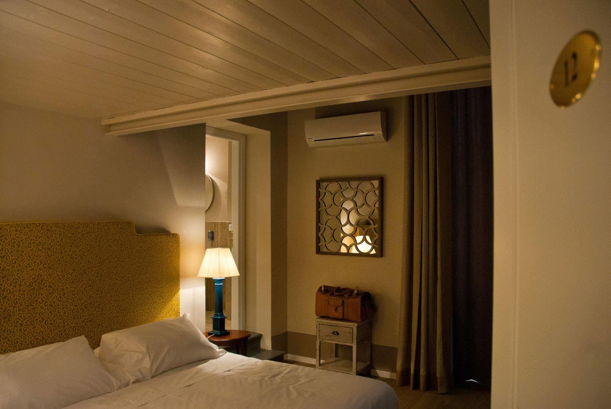 Guest house Black 5