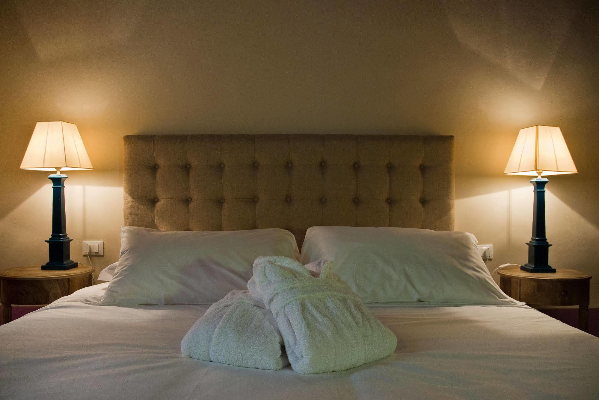 Guest house Black 5