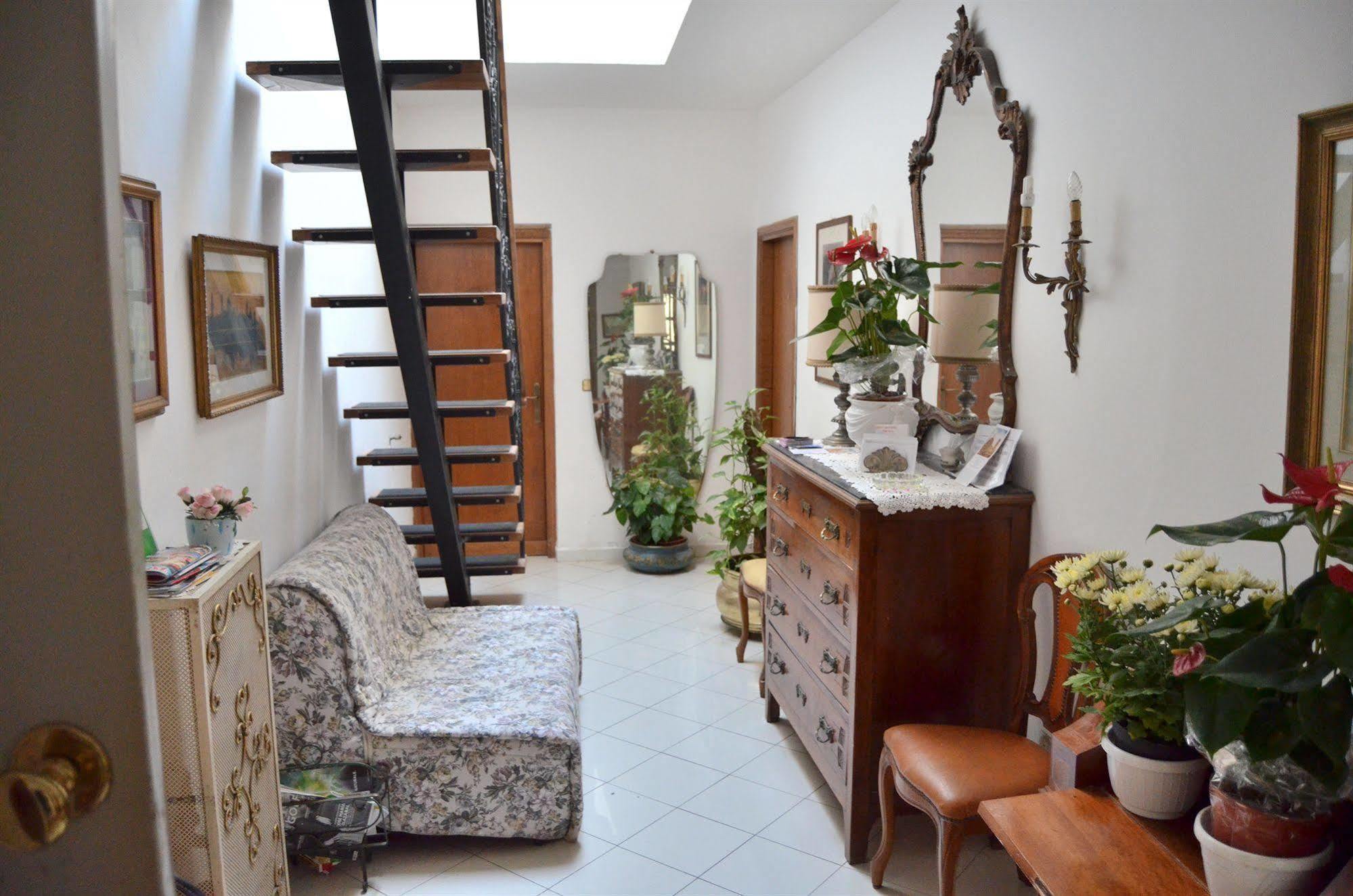 Hotel Barbara House - 3*