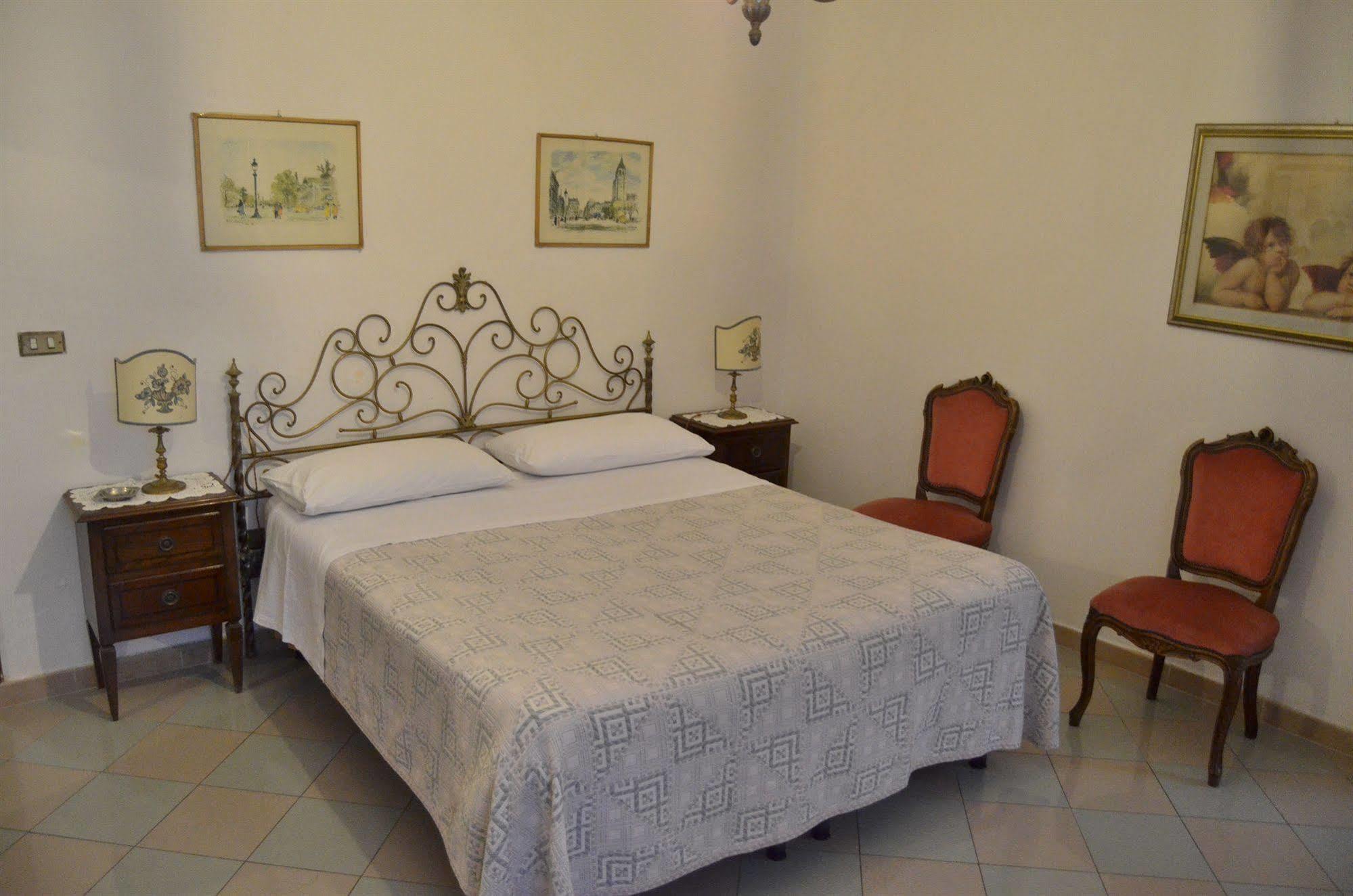 Barbara House - 3* Florence