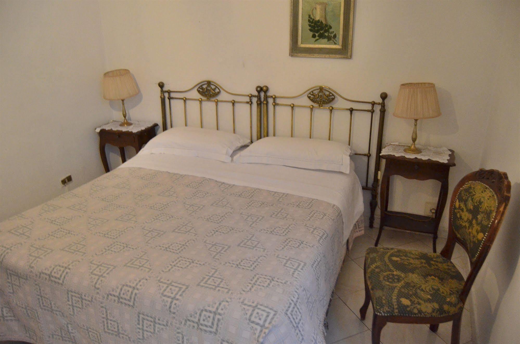 Barbara House - Hotel