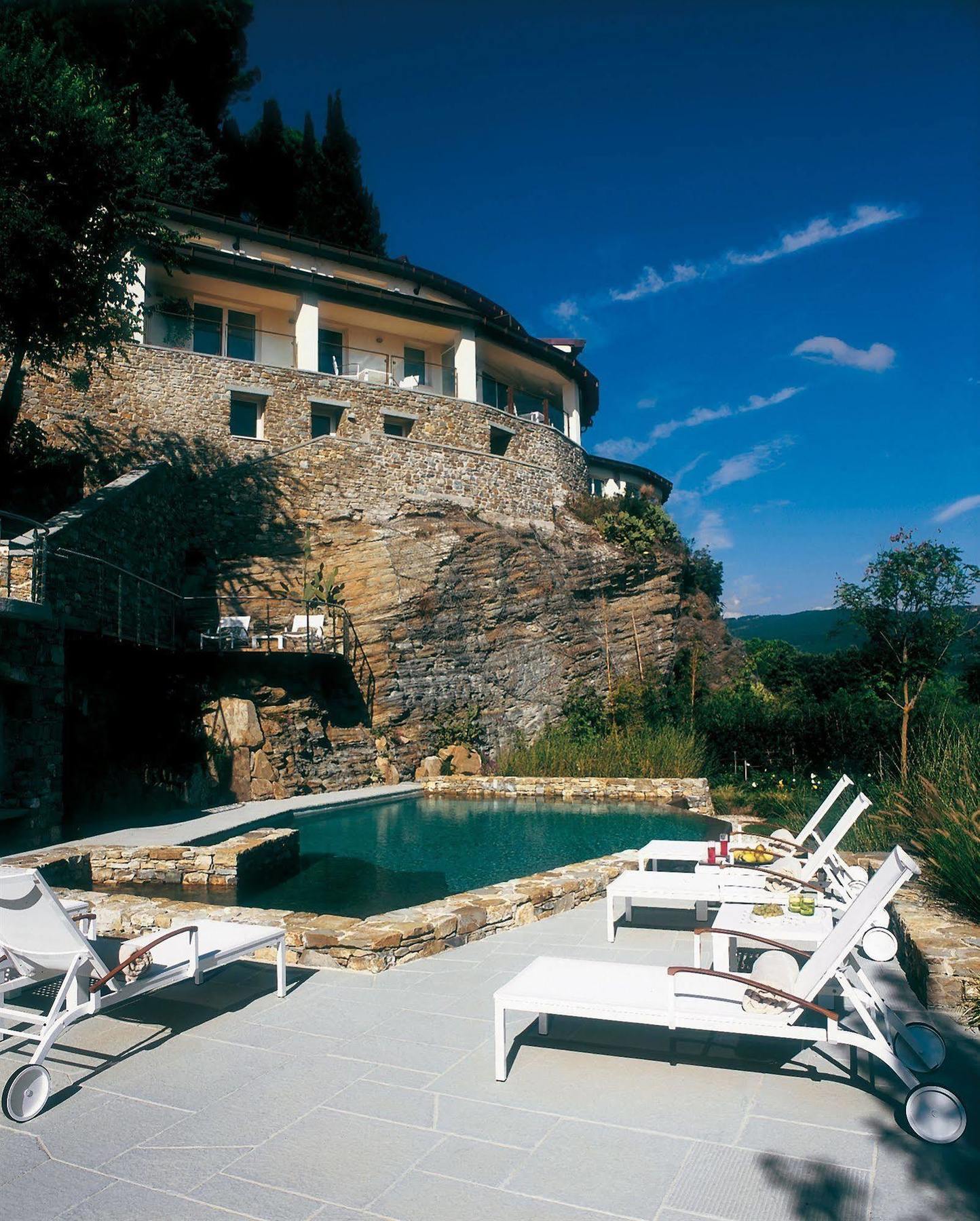 Eden Rock Aparthotel