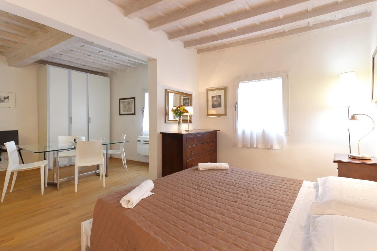 Relais Martinez Florence