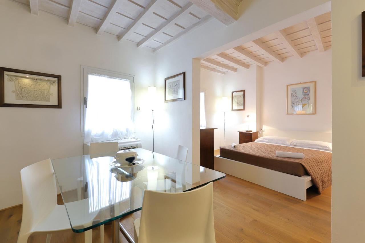 Relais Martinez Florence