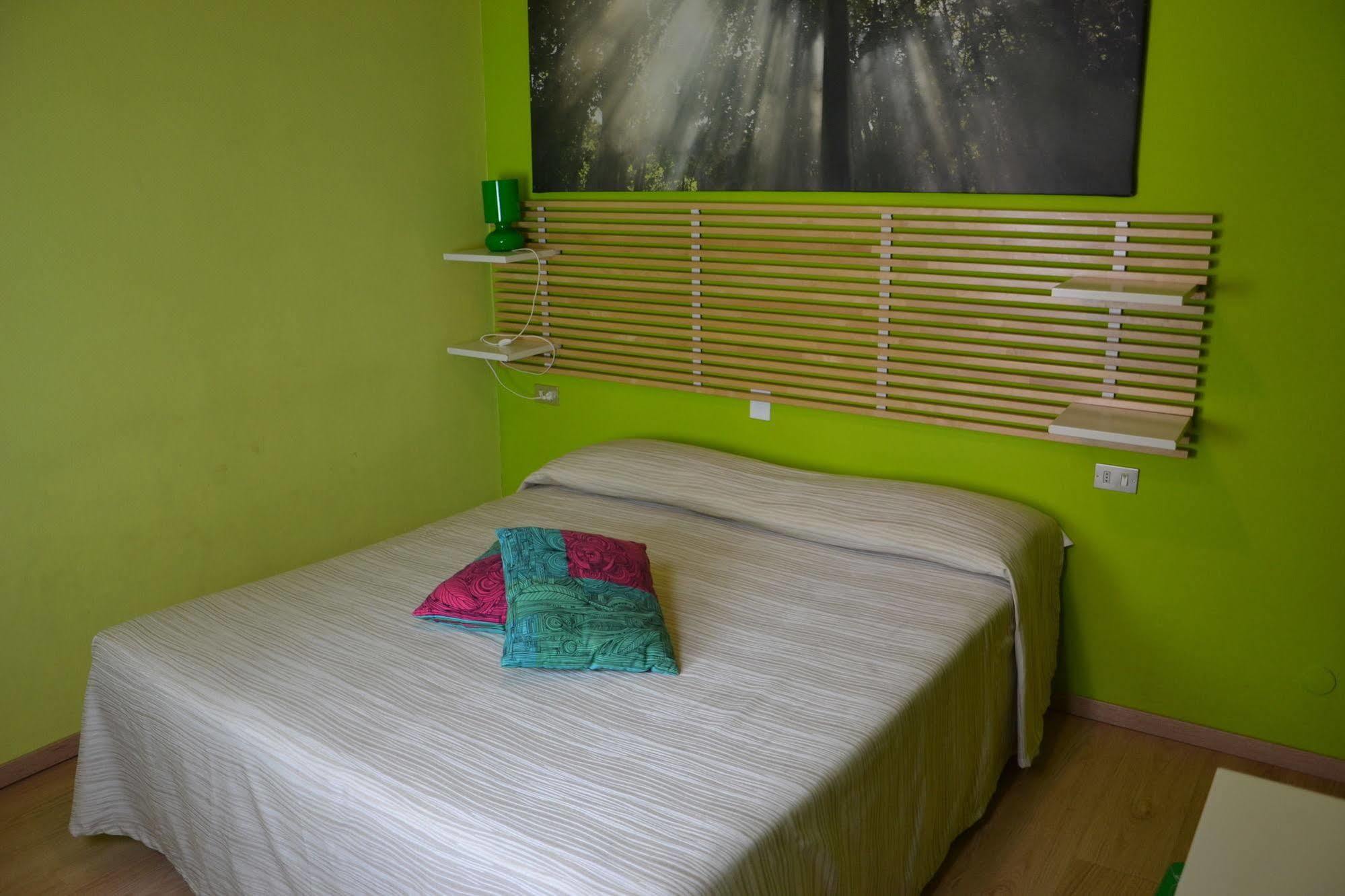 B&B Leopoldo Bed & Breakfast