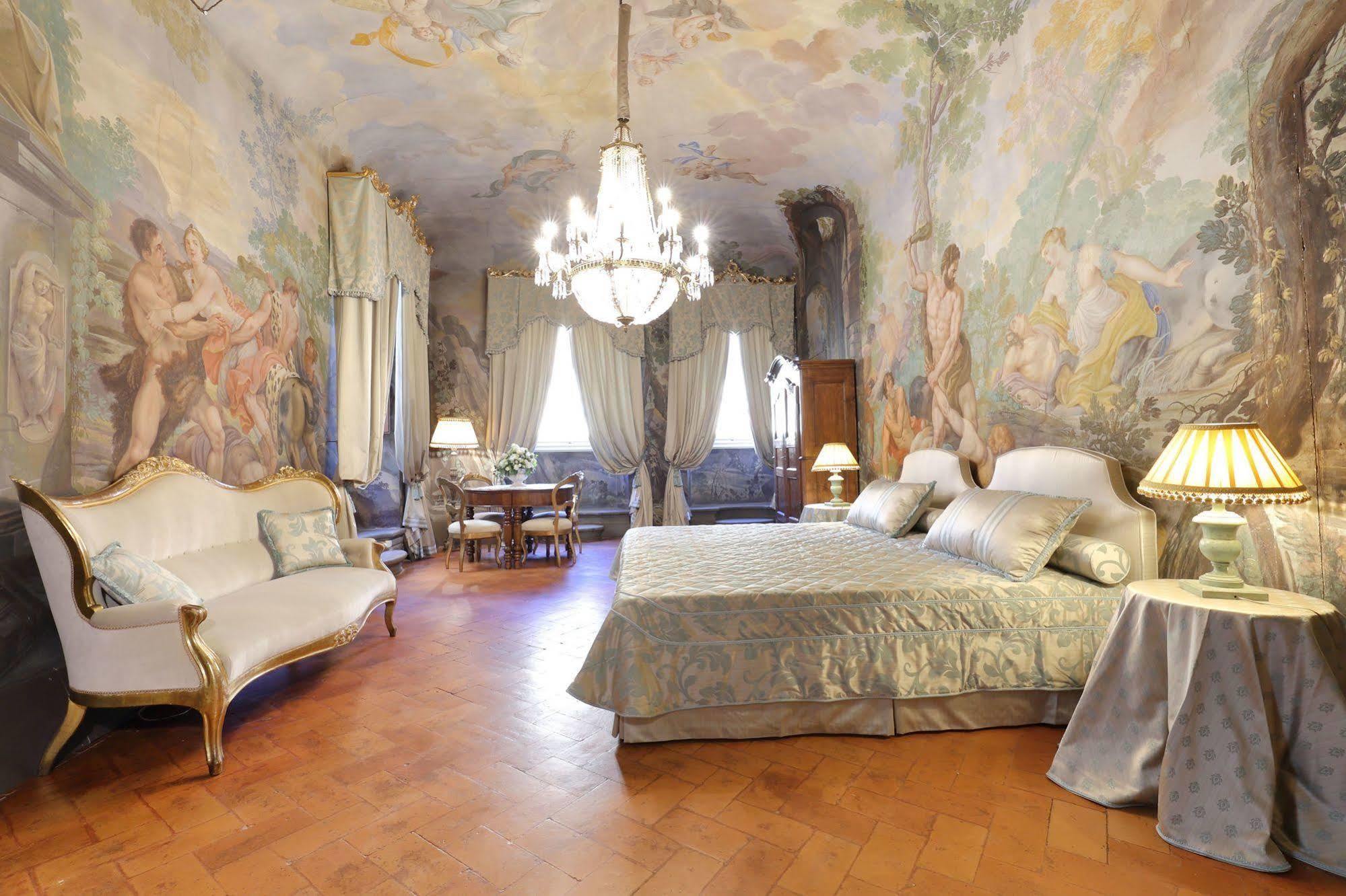 Bed & Breakfast Piazza Pitti Palace - Residenza D'Epoca 3*