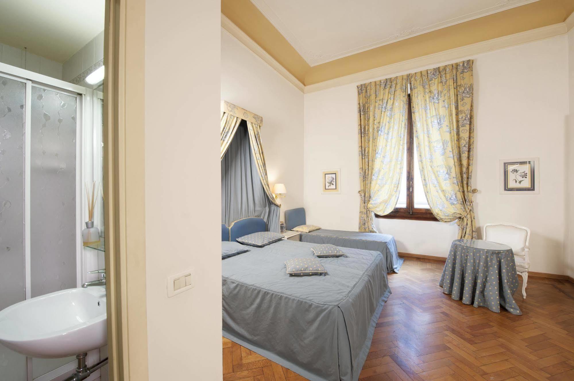 Palazzo Ruspoli Apartment *