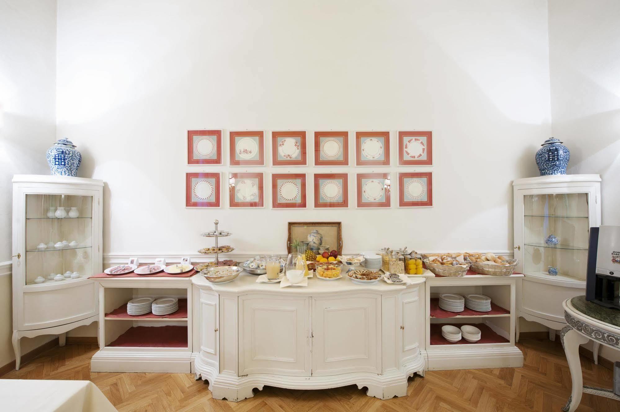Palazzo Ruspoli Apartment