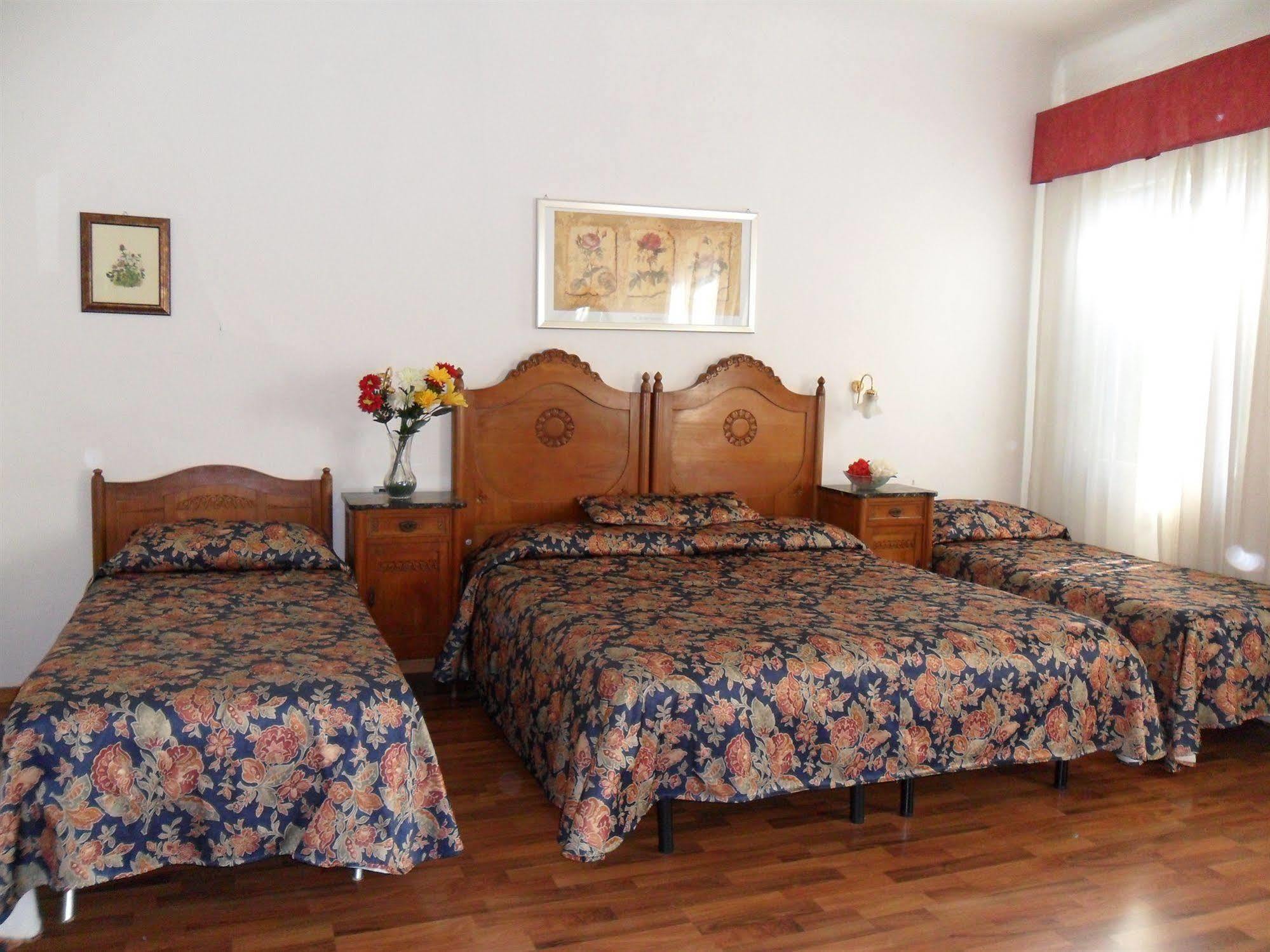 Hotel Piccolo Con Access Ztl !!! Nel Centro Storico Di !!! Florence