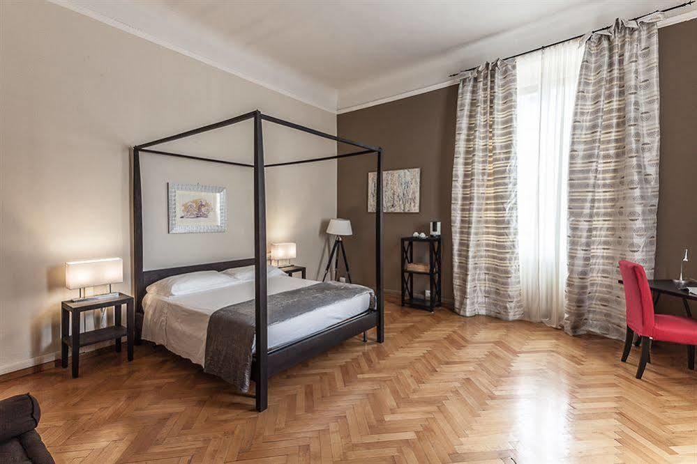 Opera Boutique Couette-café Florence