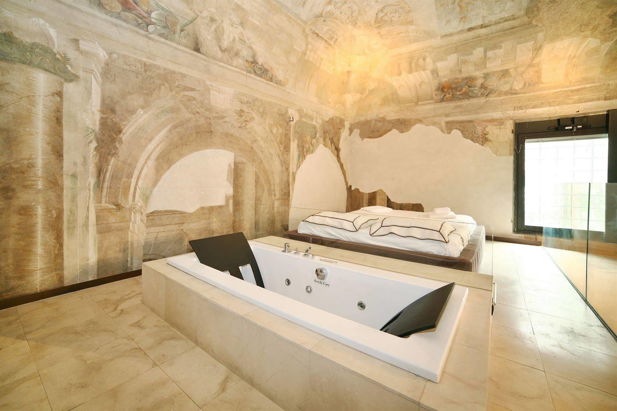 Hotel Florentia Suites *
