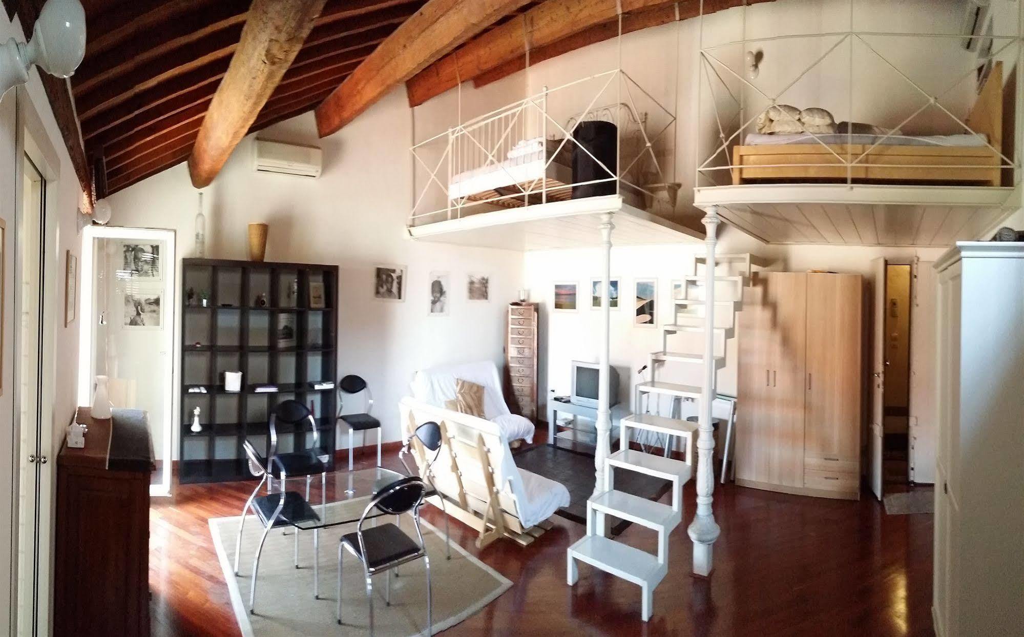 Hotel Florentia Suites