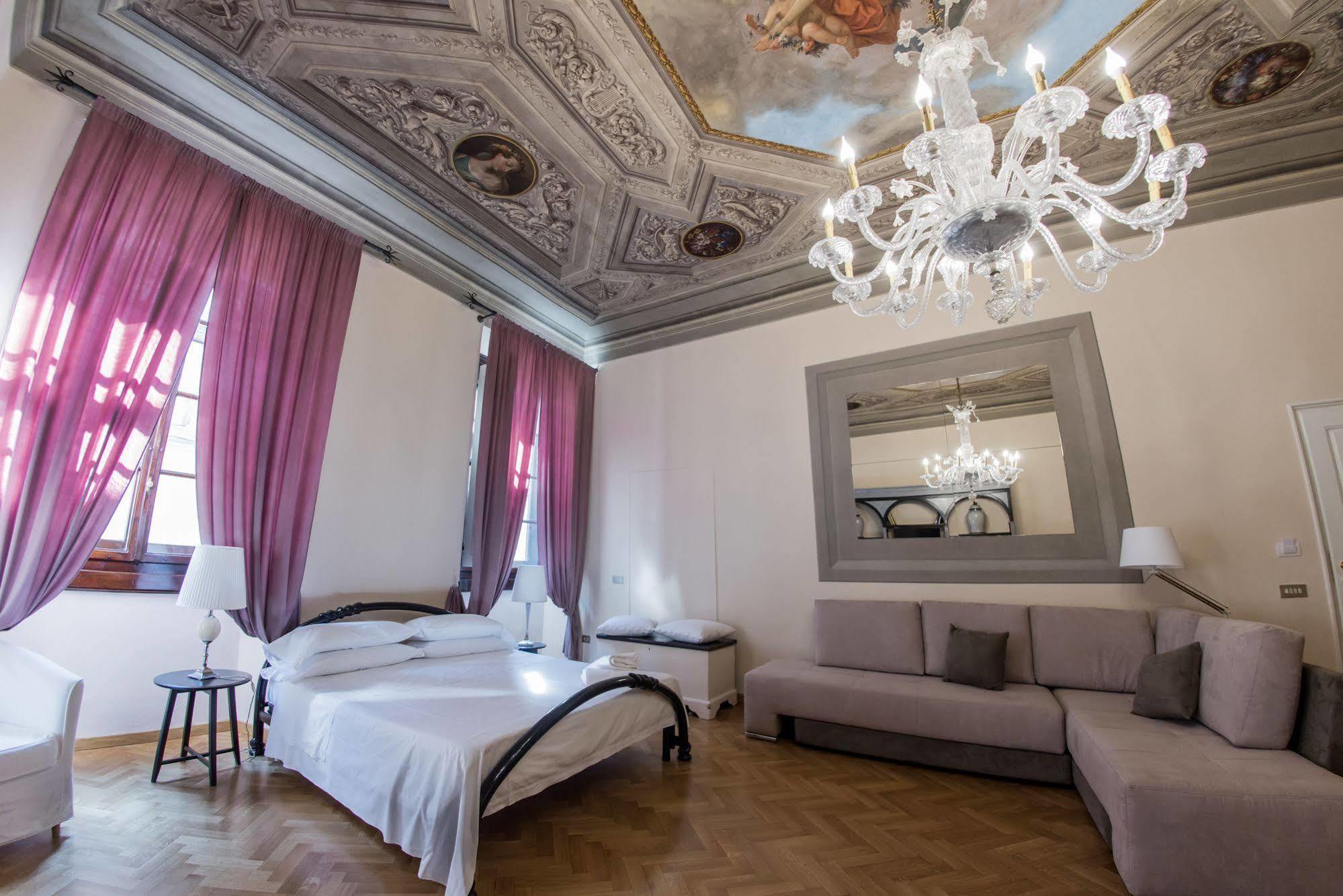 N4u Bed & Breakfast 3*