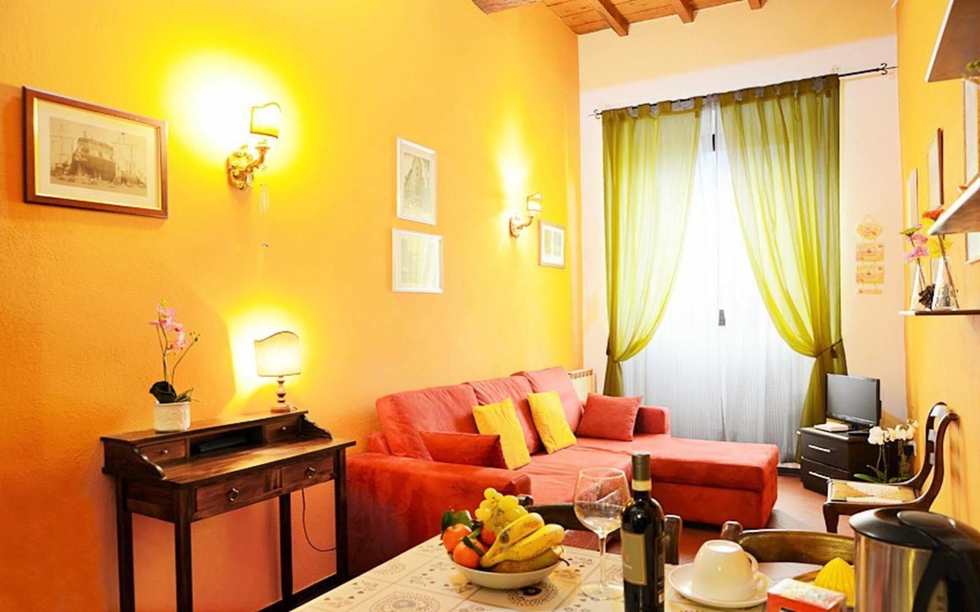 Maison d'hôtes Sani Tourist House Florence