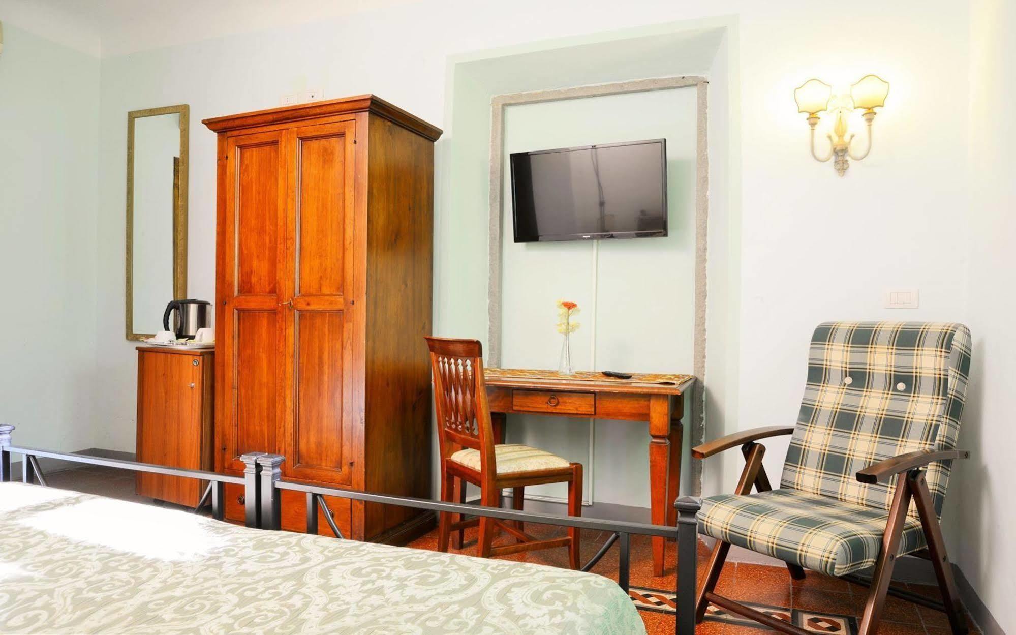 Maison d'hôtes Sani Tourist House Florence