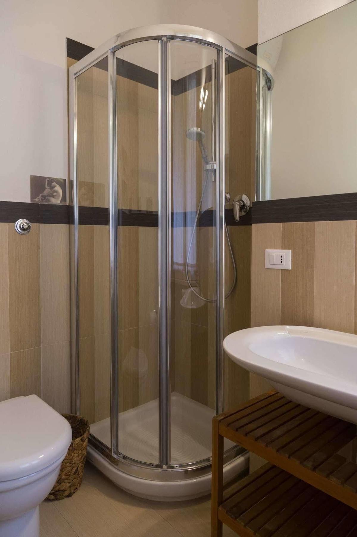 Firenze Apartments Guest house