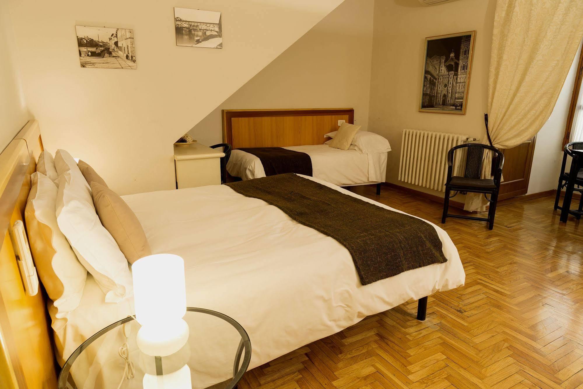 Firenze Apartments Guest house
