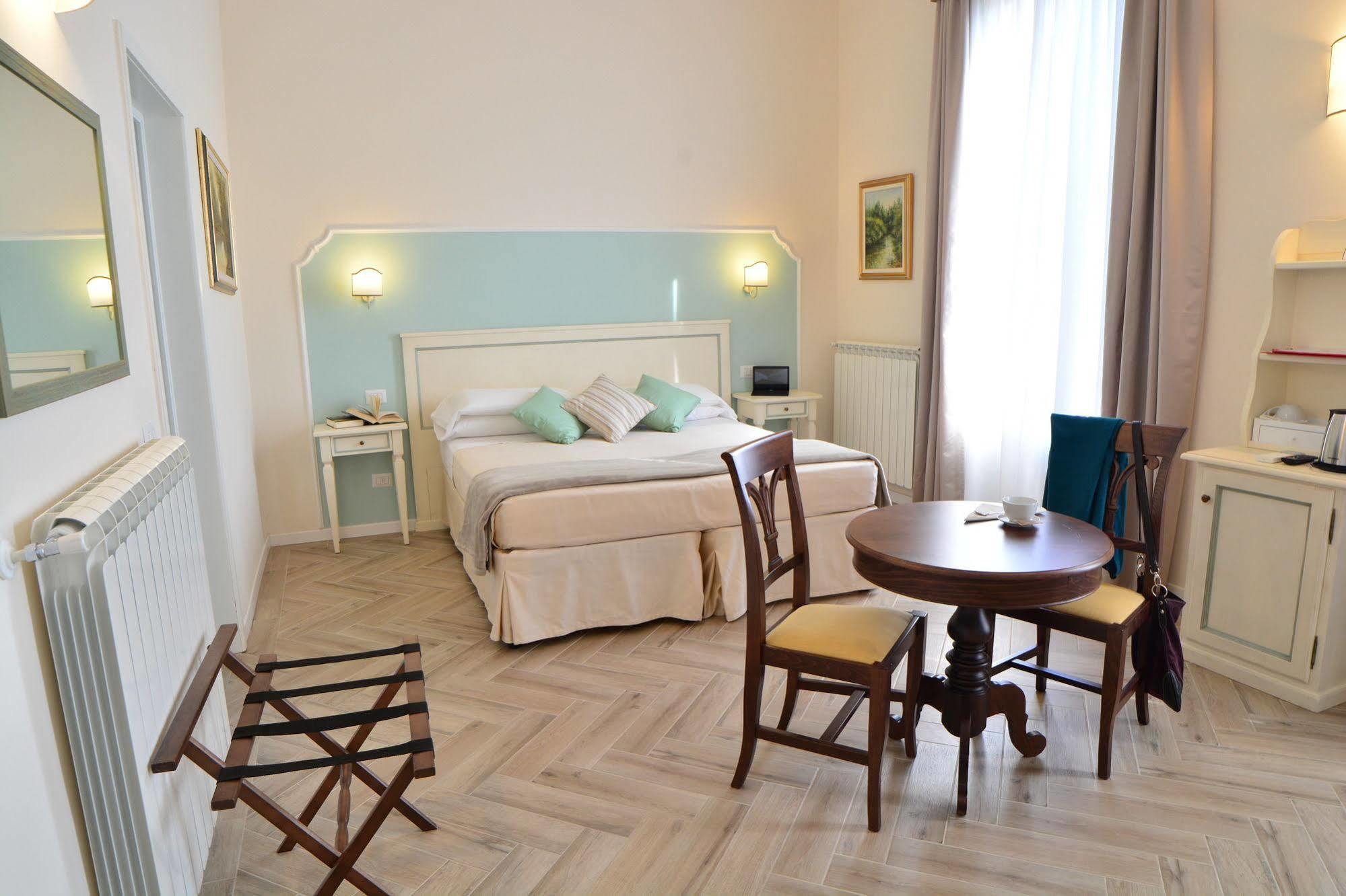 Dimora Salviati Couette-café 3*