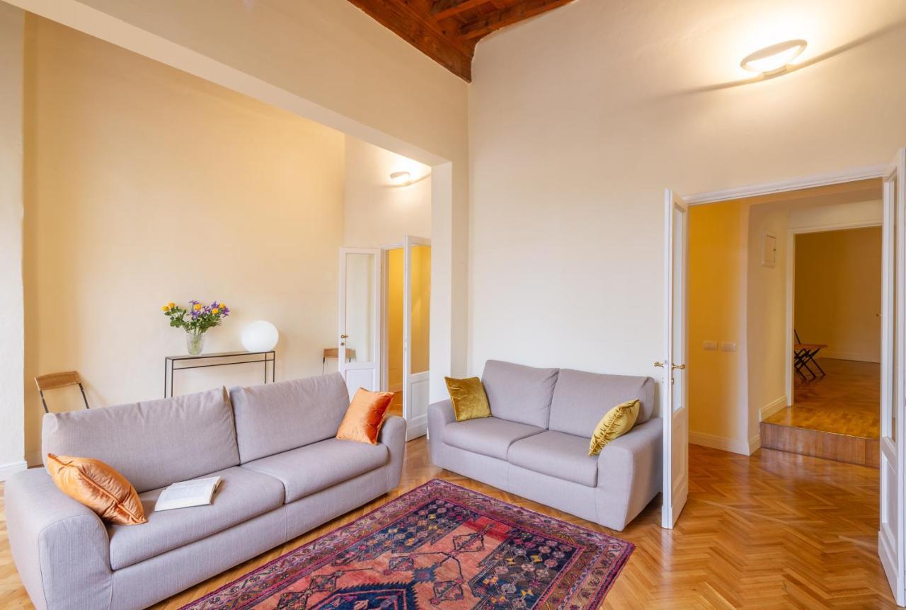 Lungarno View Apartment