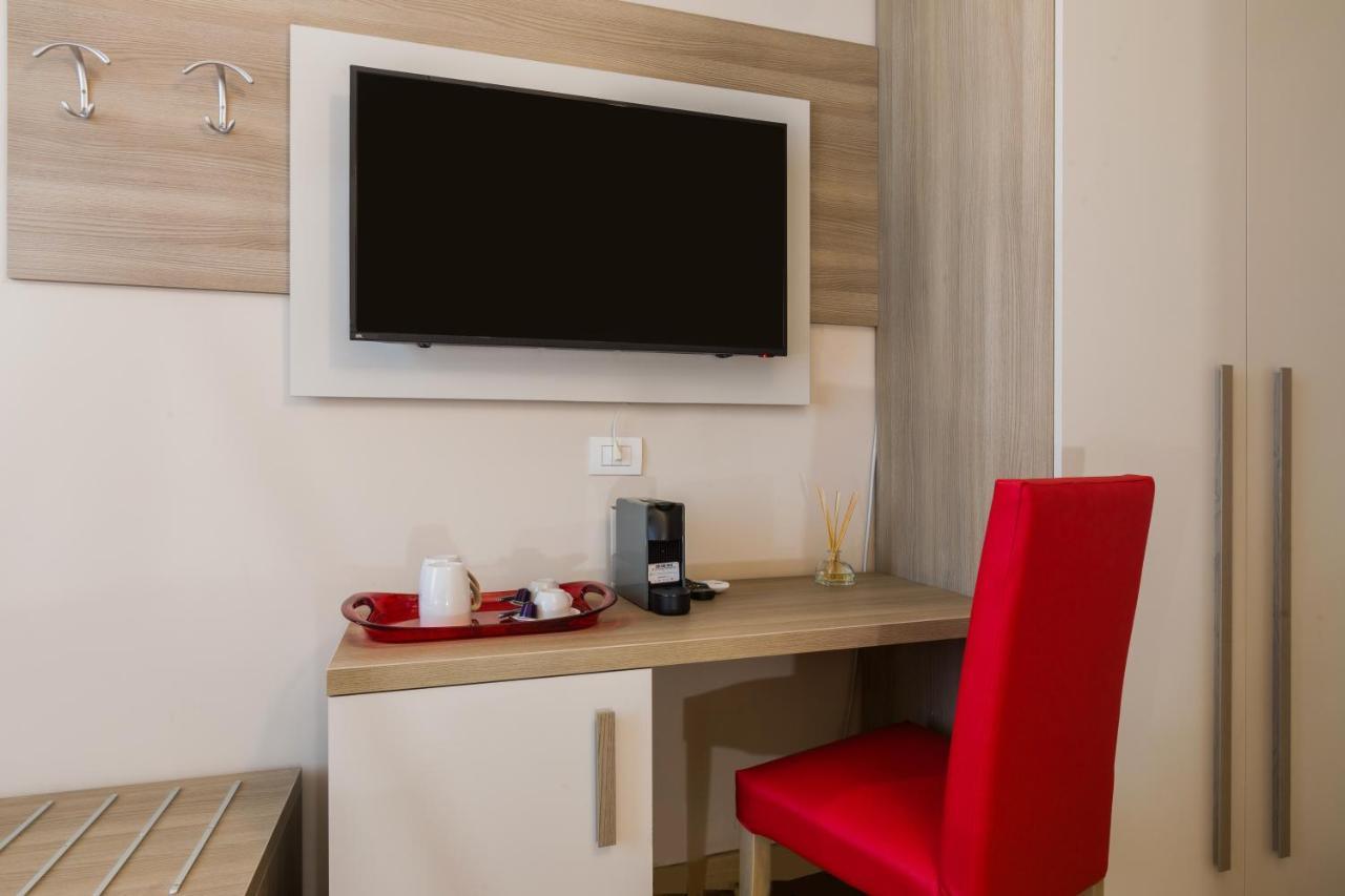 Bed & Breakfast Vrooms All'angolo Del Duomo Florence