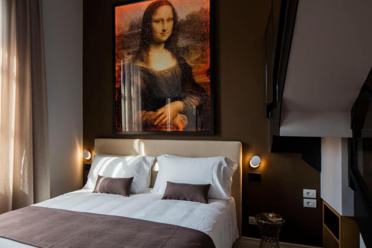 Hotel The Frame 4*