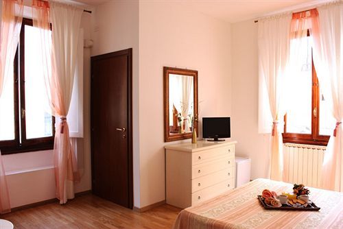 Promenade Guest house 2*