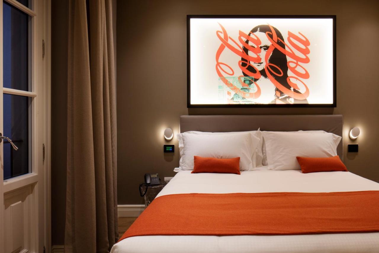 Hotel The Frame 4*
