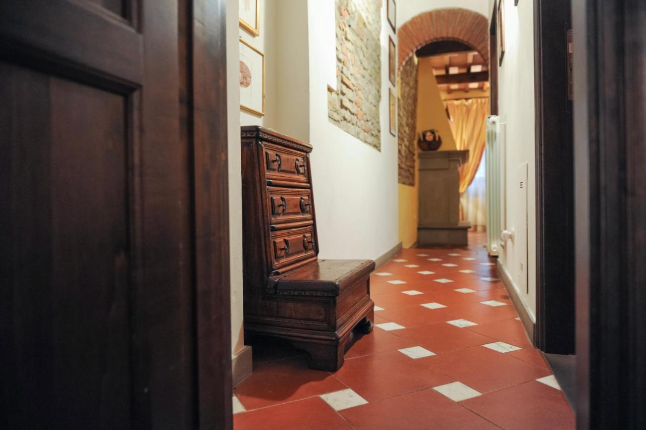 Apartment In Front Of Palazzo Gucci