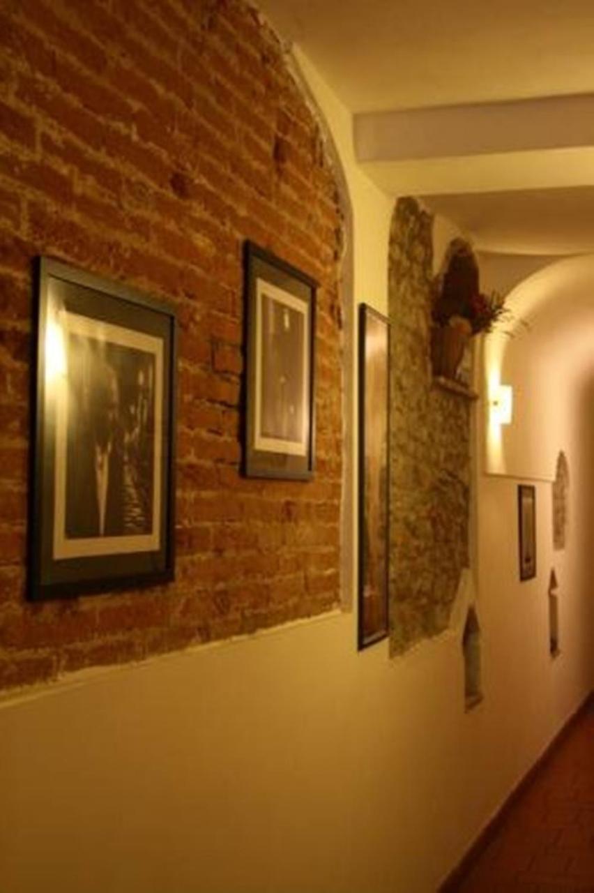 Guest house Casa Corsi 2*