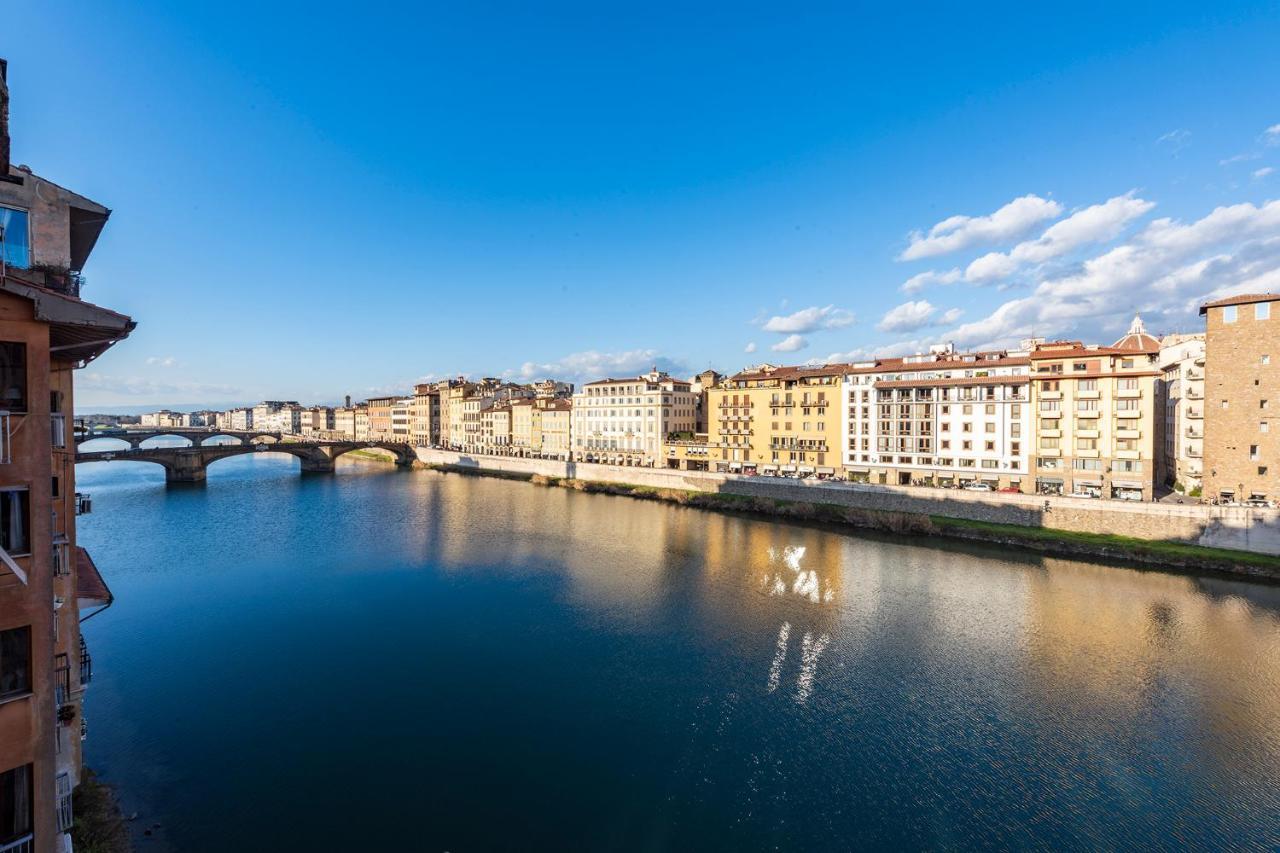 - Elegant Arno View Apartment *