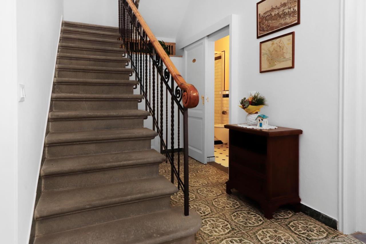 Residenza Cecchi Couette-café 3*