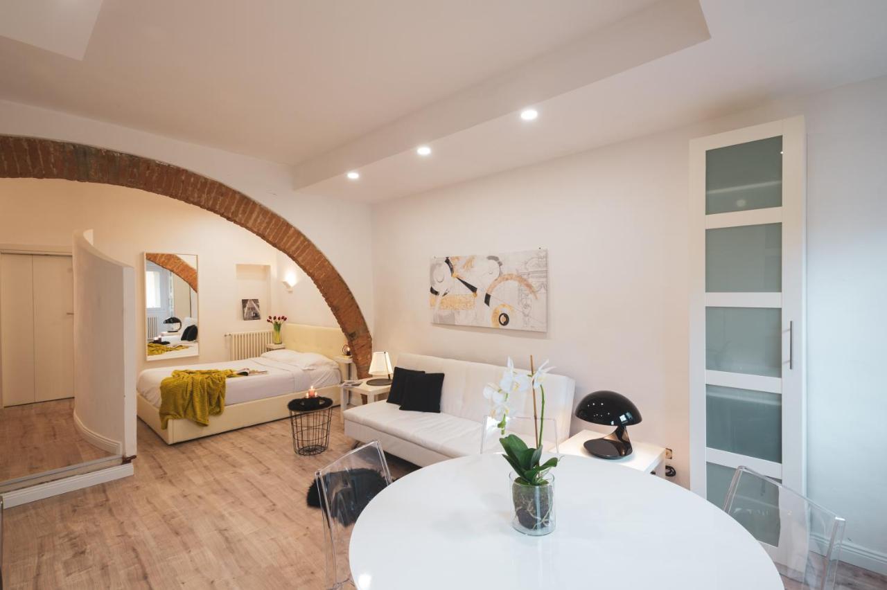 Charming Fossi Apartment Florence