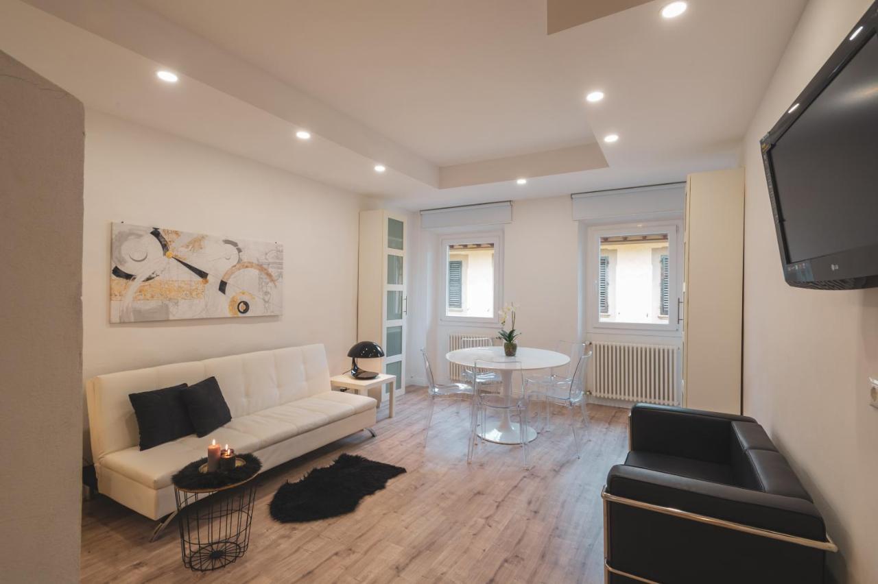 Charming Fossi Apartment Florence