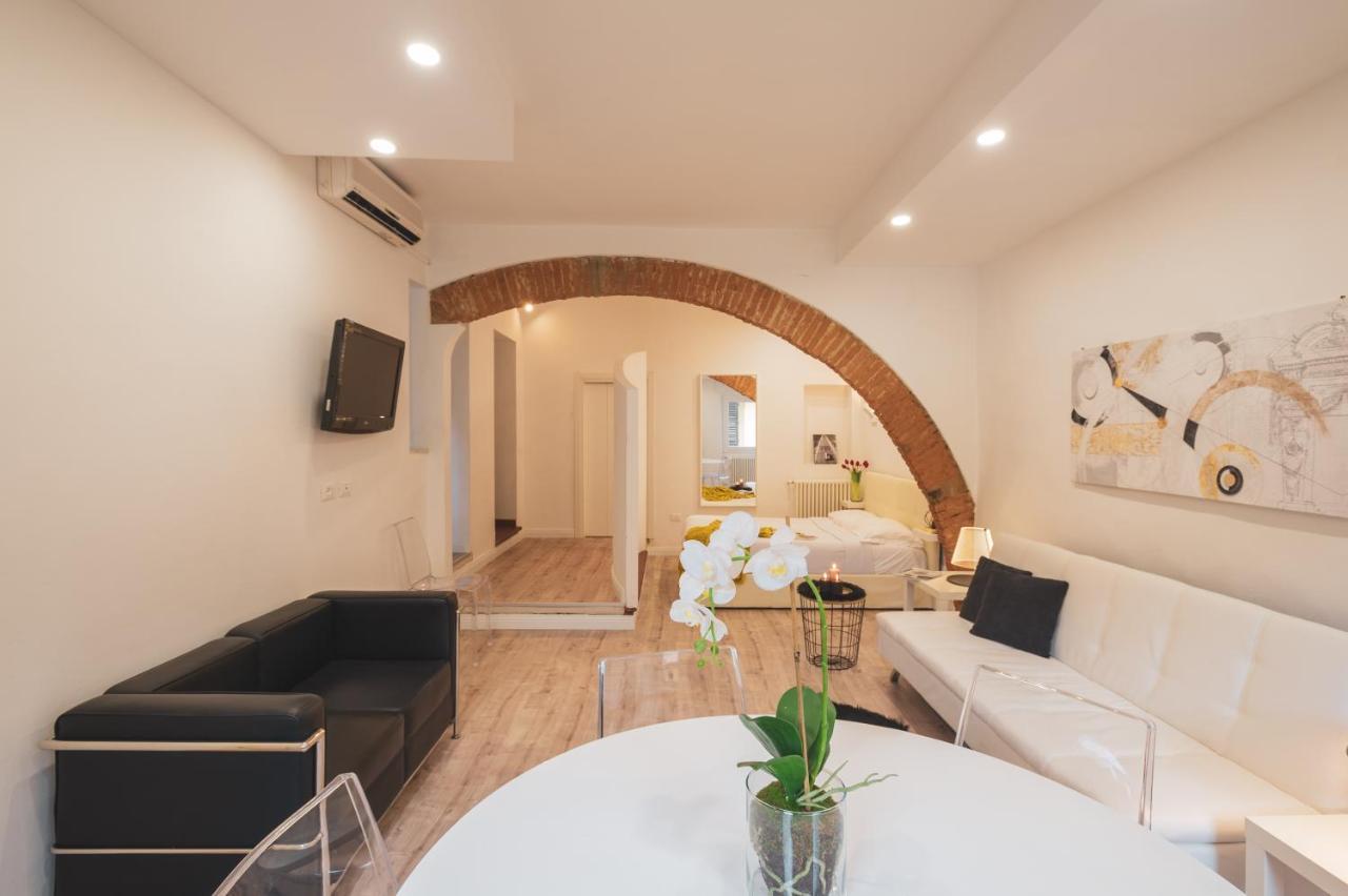 Charming Fossi Apartment Florence