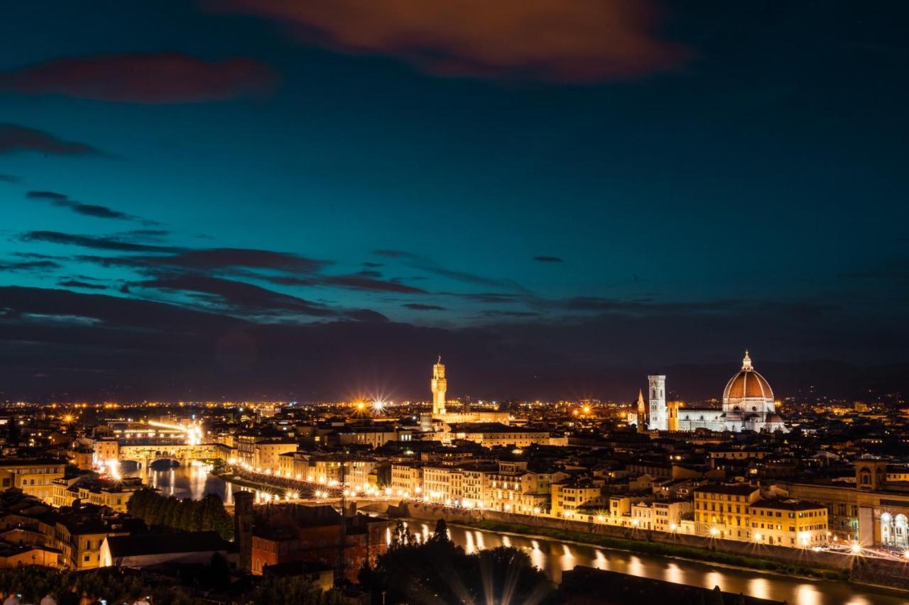 Grifone - Meetings & Florence