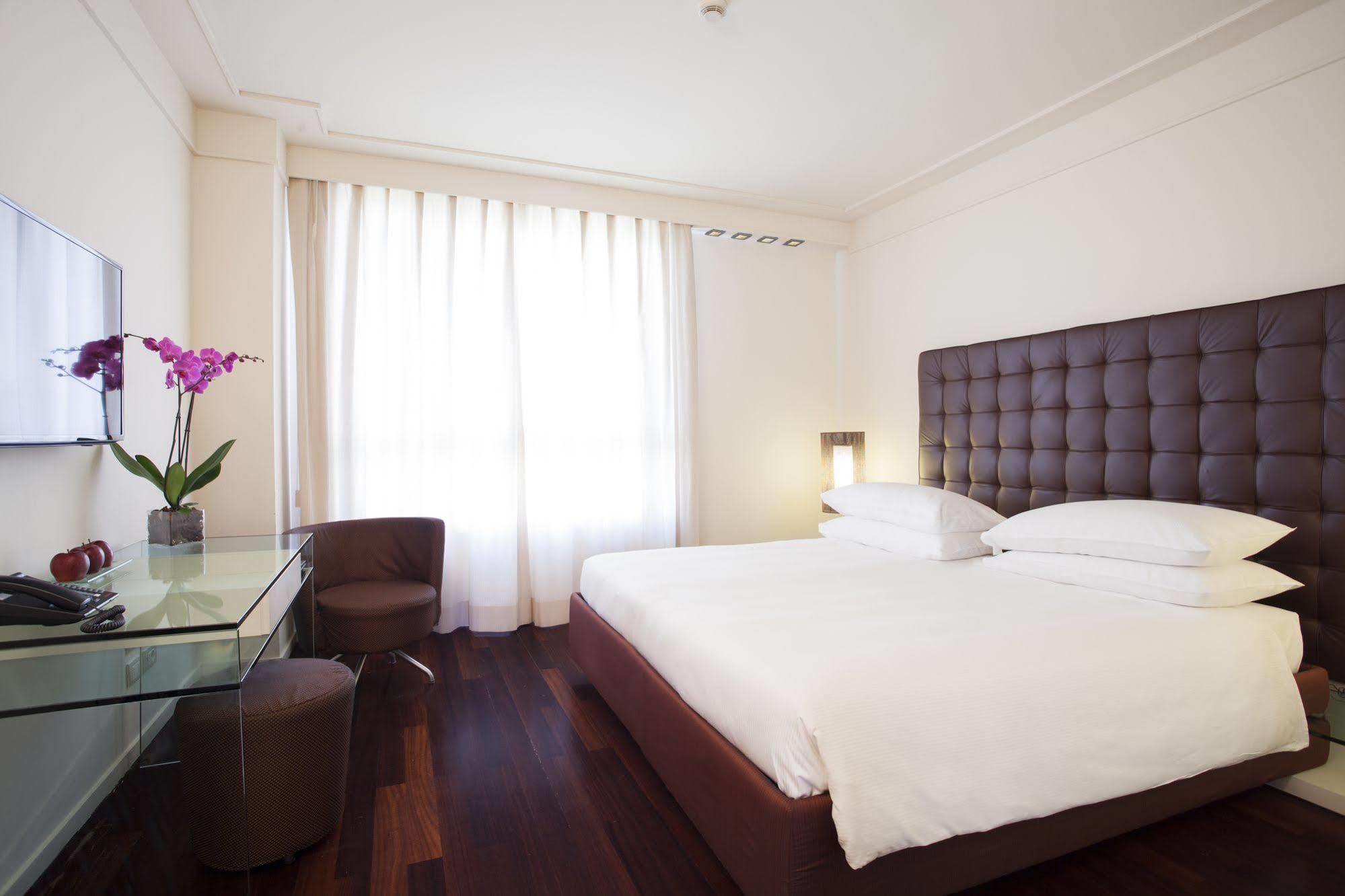 Doubletree By Hilton Metropole Hotel