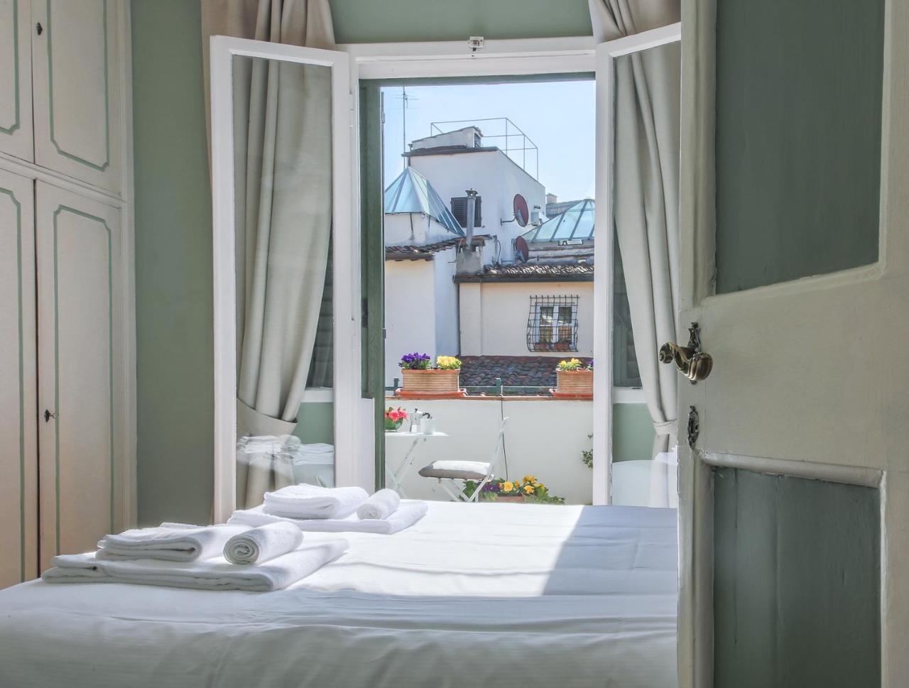 Luxury Ponte Vecchio Apartment
