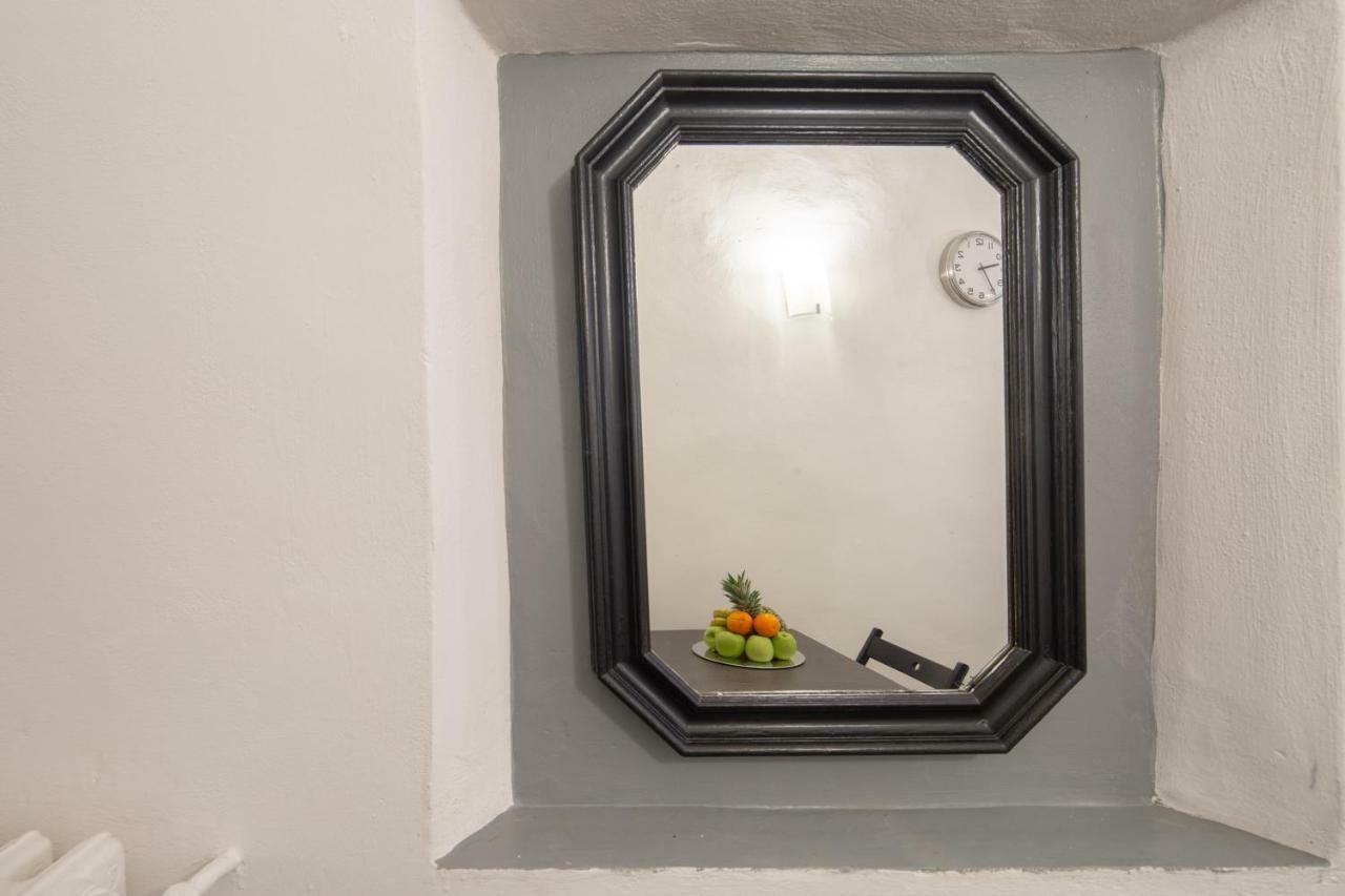 Coverelli Flat * Florence