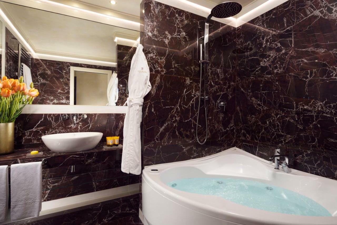 Ponte Vecchio Suites&spa Florence