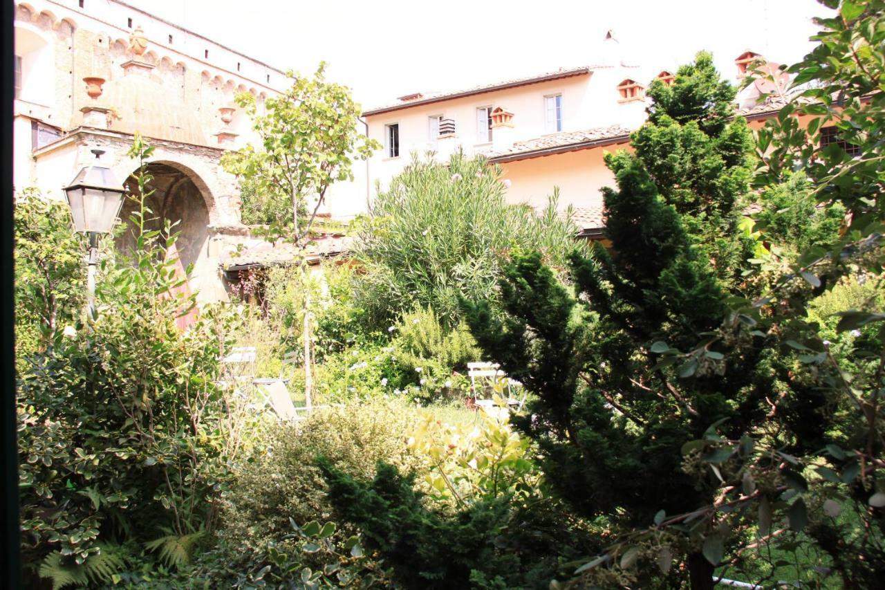 Apartment Garden Terrace Oltrarno