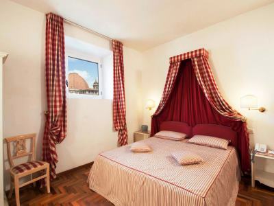 Palazzo Ruspoli Apartment