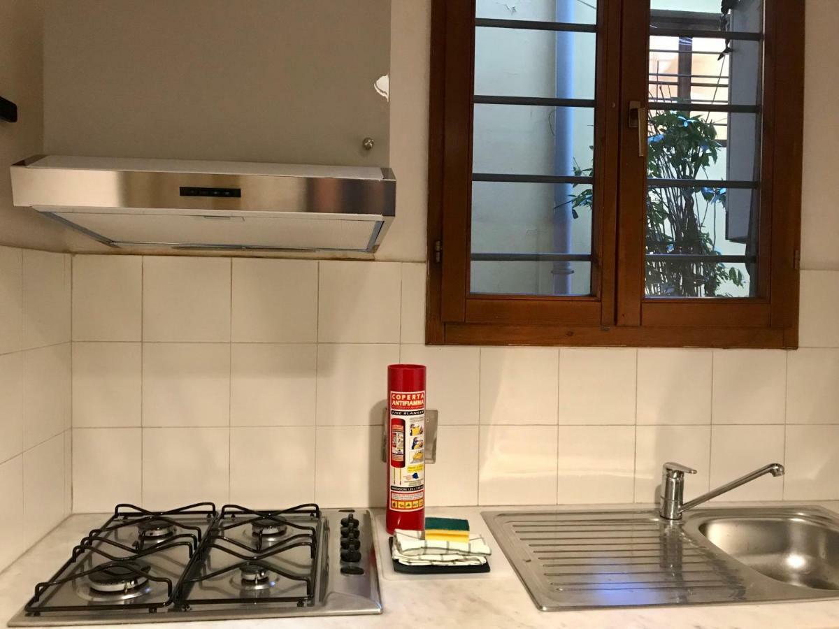 Alfani First Floor Apartment Florence