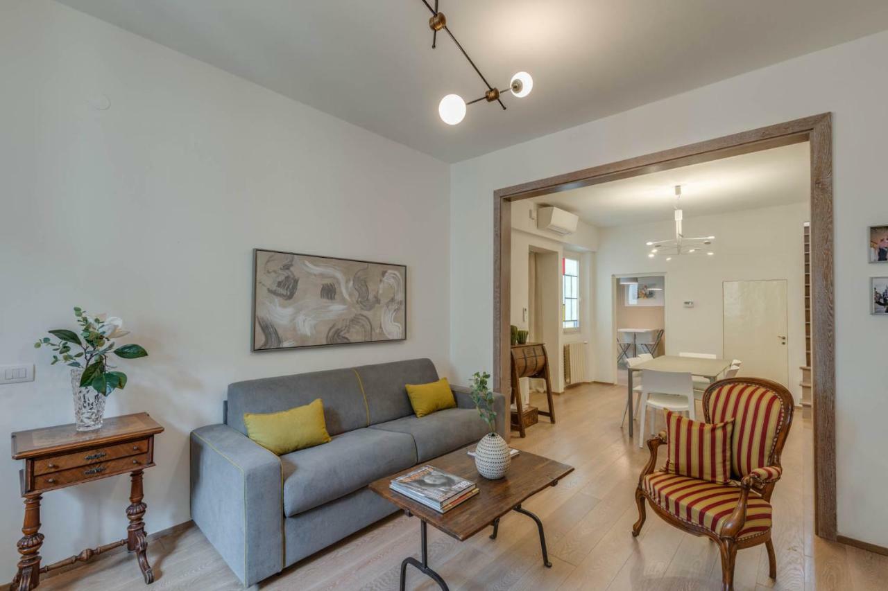 - Santa Croce Panoramic View Apartment Florence