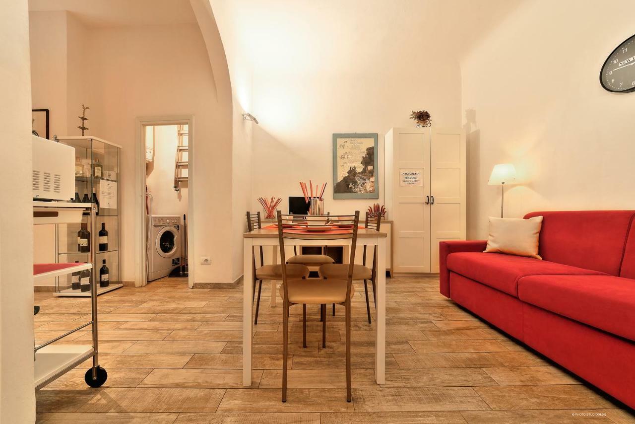 Apartment Wine Colorino